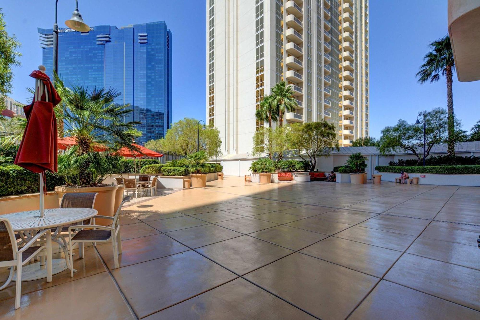 Mgm Signature-25-611 Strip View Jacuzzi Studio Las Vegas Bagian luar foto